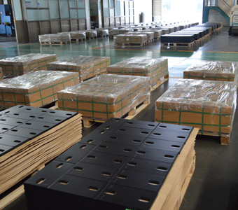 China Railway Rolled Base Plates for Railway Rail Ties Manufacturer - Anyang Railway Equipment